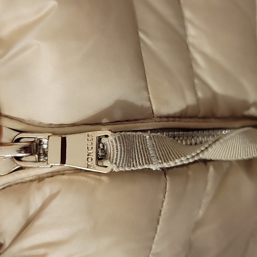 100% Authentic Moncler Down Packable Light Weight… - image 6